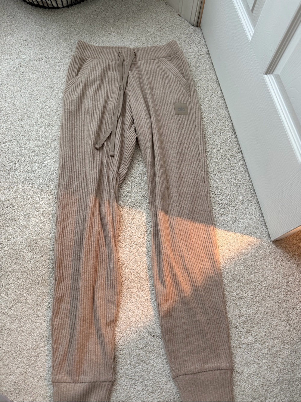 Alo Ribbed Knit Joggers in Taupe